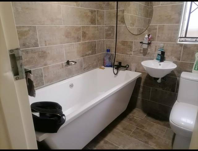 3 BEDROOM HOUSE FOR SALE IN WINDMILL PARK EXT